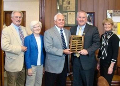 Dewey famiyl and Mayor Daniel Knapik.